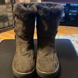 Winter boots